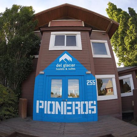 Hostel Los Pioneros El Calafate Exterior photo