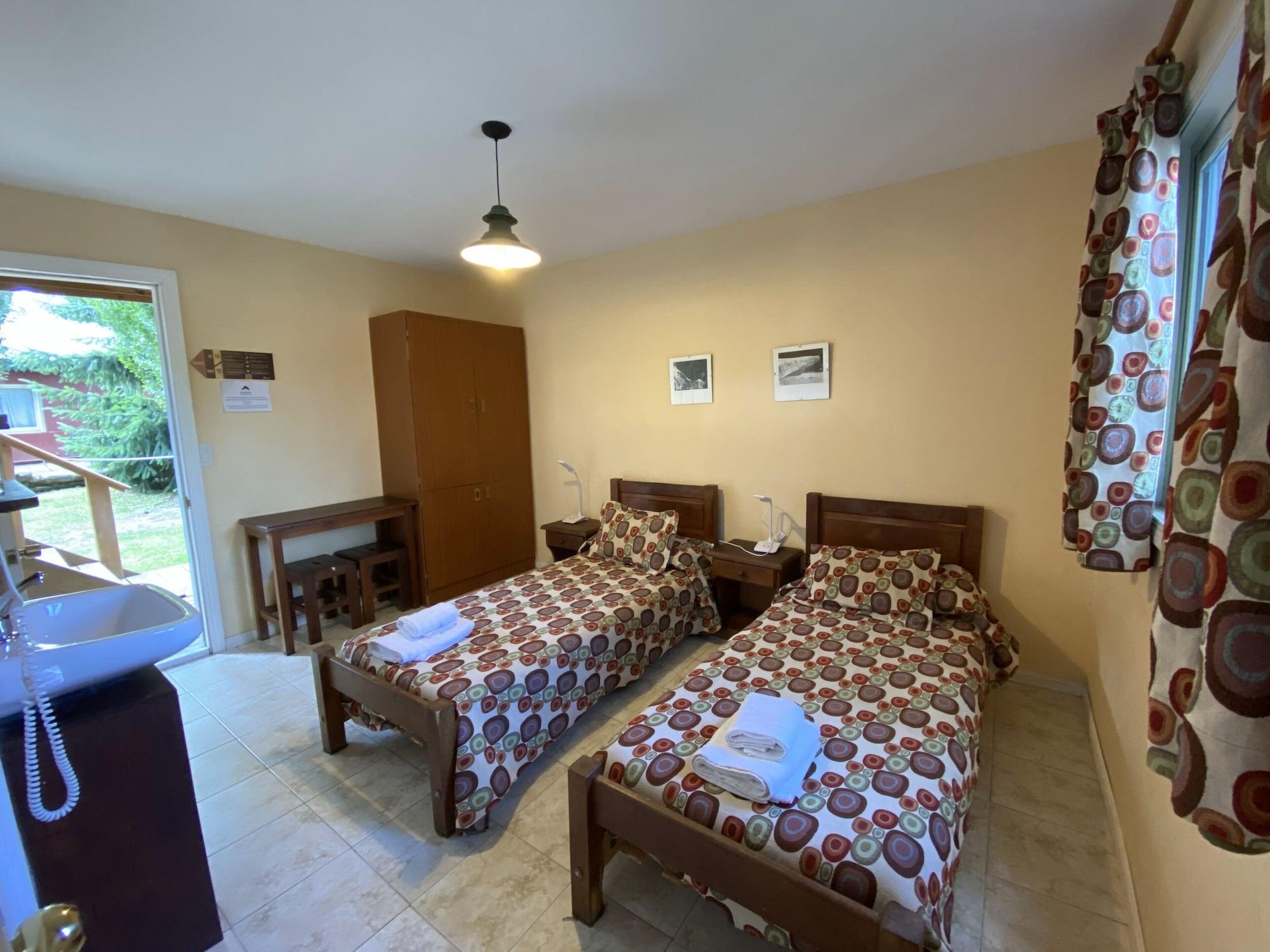 Hostel Los Pioneros El Calafate Exterior photo