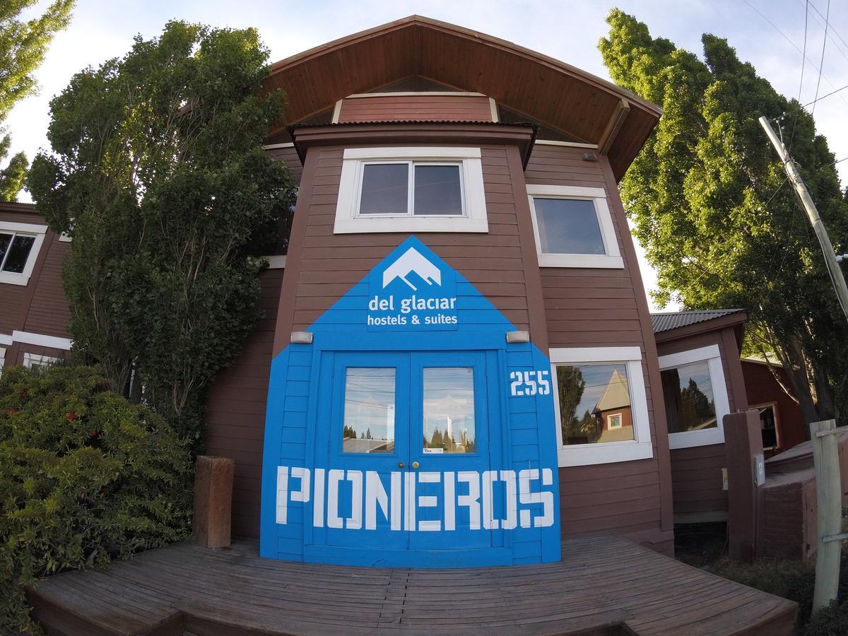Hostel Los Pioneros El Calafate Exterior photo