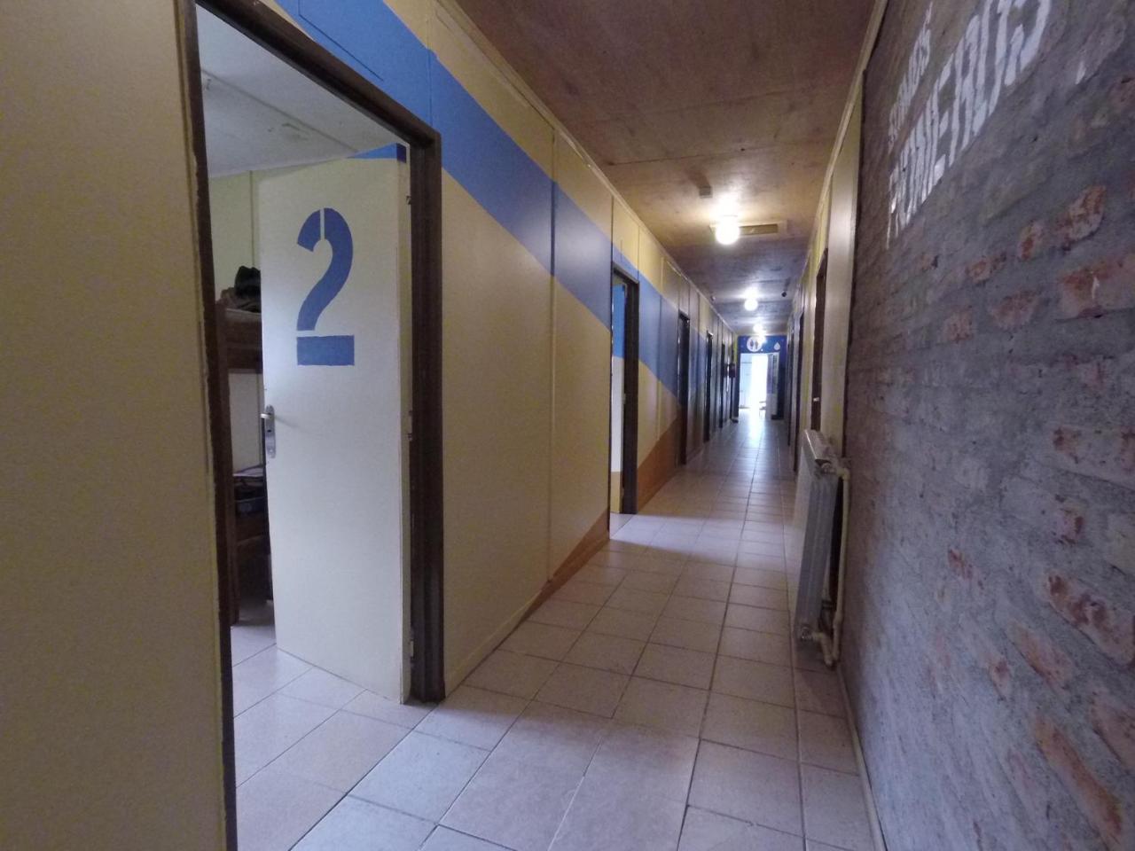 Hostel Los Pioneros El Calafate Exterior photo